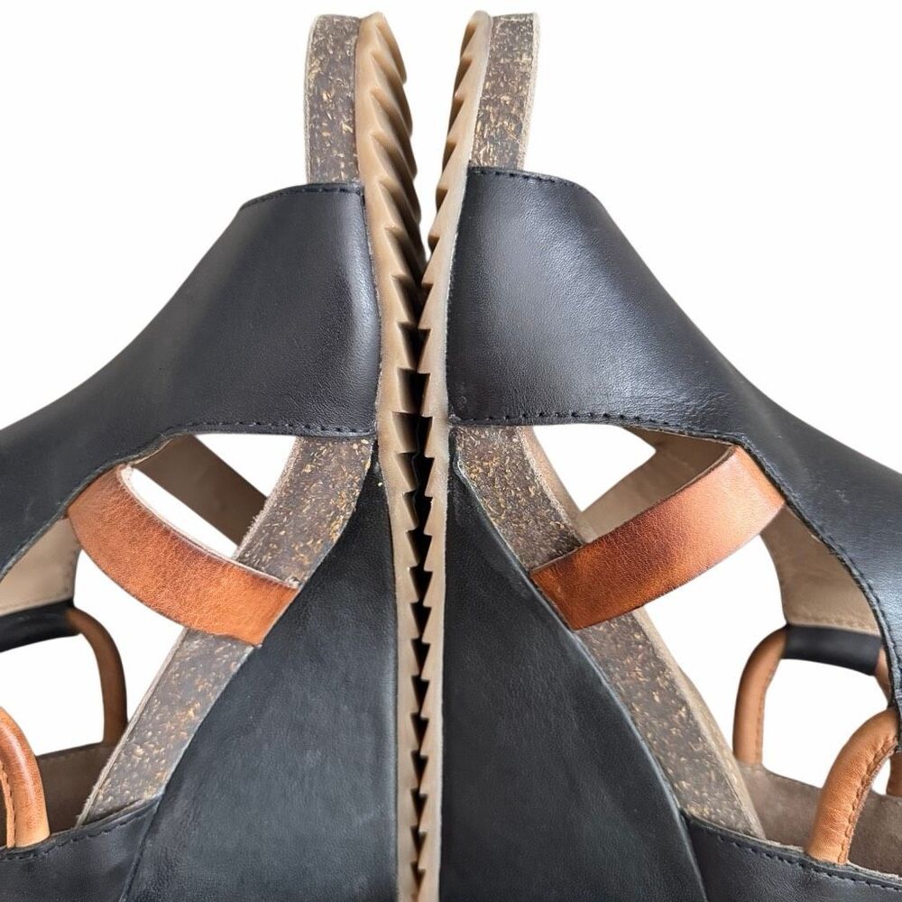 Diba True Night Out EUC 8M Leather Wedge Sandals Black Brown Peep Toe Comfort - Picture 5 of 12